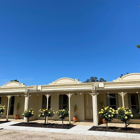Acacia Terraces Aparthotel Ечука Екстериор снимка